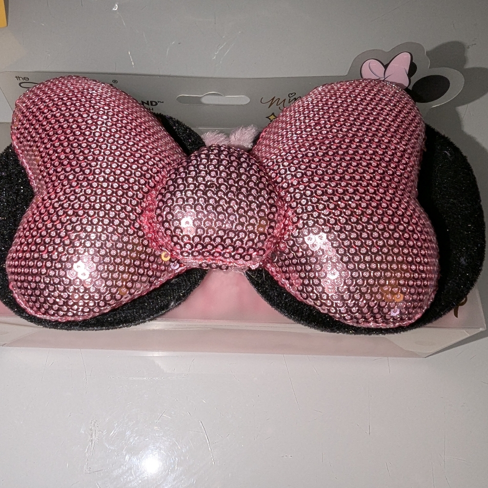 ~NEW THE CREME SHOP Disney Minnie Mouse Sequin Plushie Spa LTD. EDITION Headban